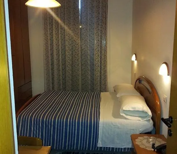 Acapulco Milan